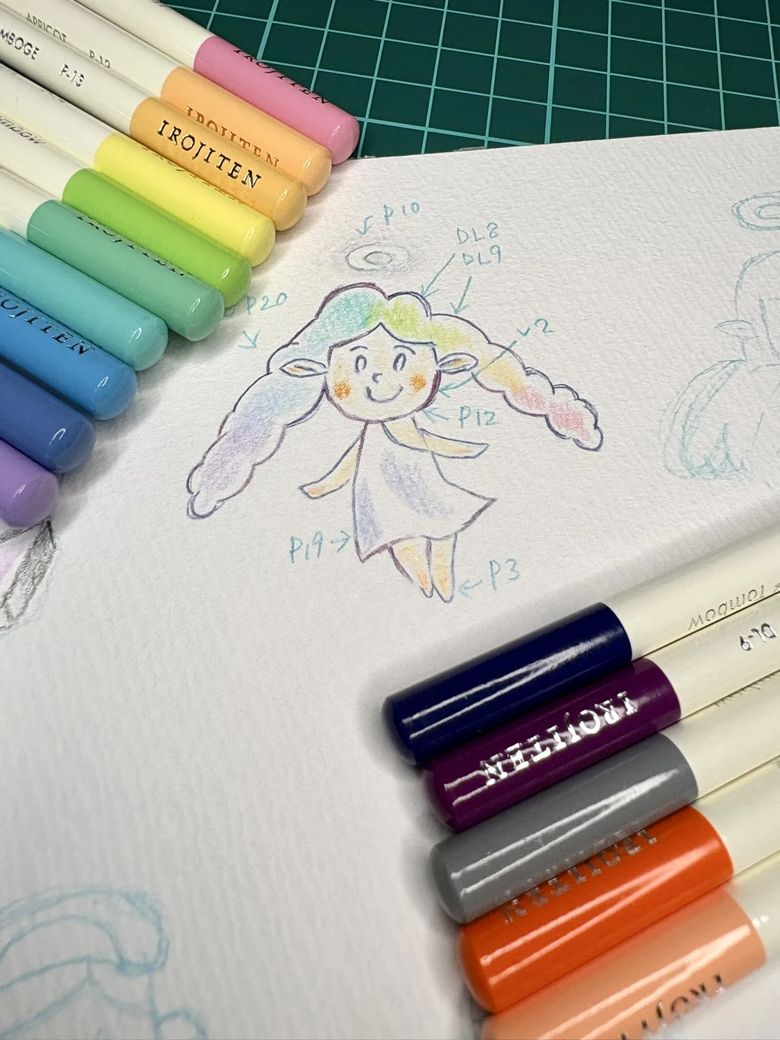 色鉛筆と、てんしのクレヨンの制作途中の絵